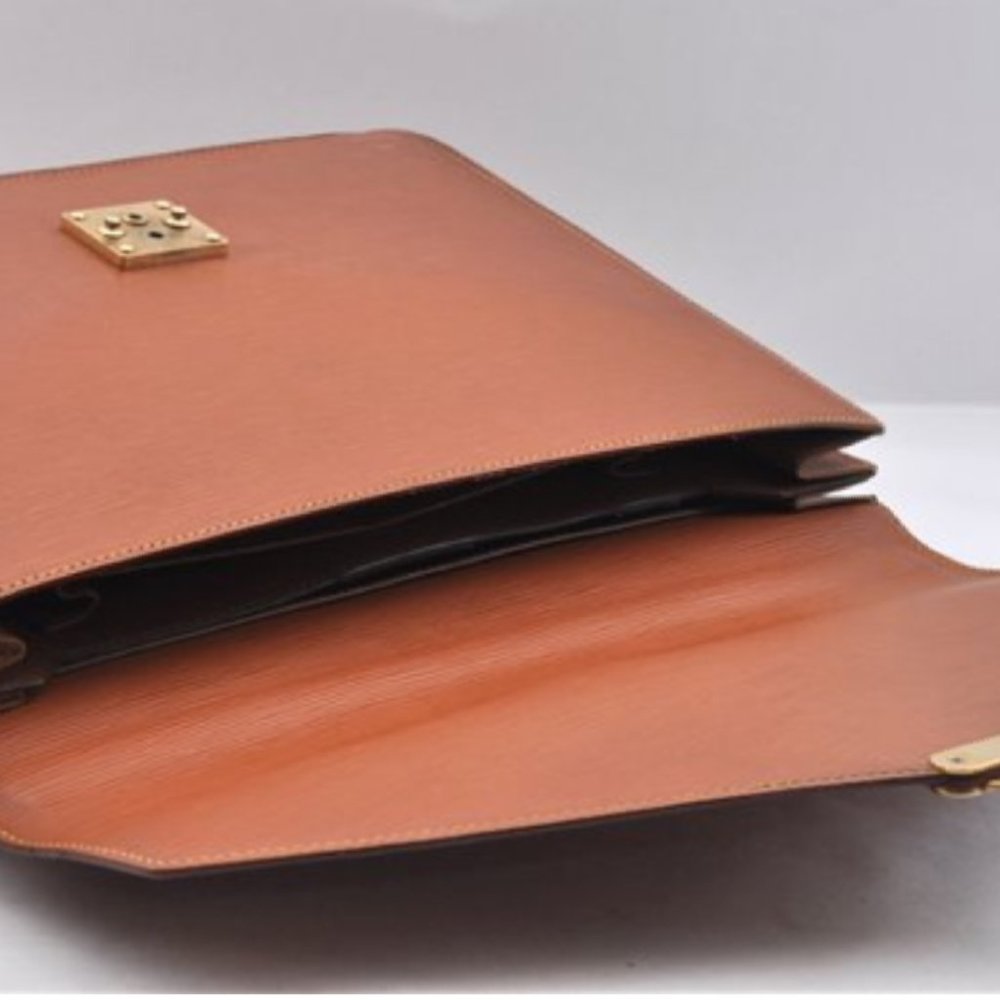 Authentic Louis Vuittion Epi Briefcase - Picture 2 of 16